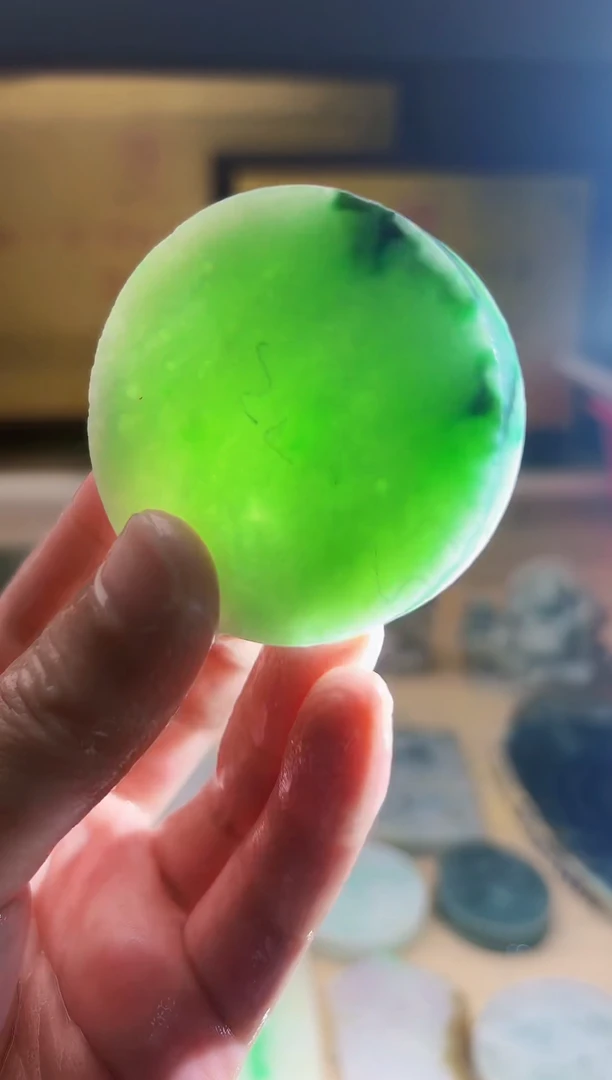 翡翠挂件未镶嵌A货张麦8366