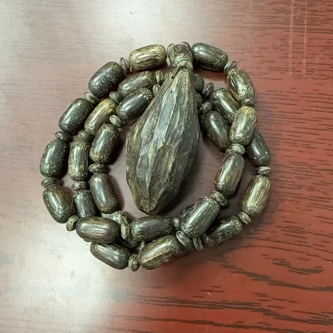 B300越南都彭文玩吊坠一套