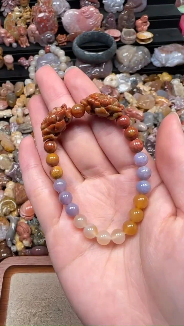 颈饰未镶嵌硅化珊瑚（珊瑚玉）669