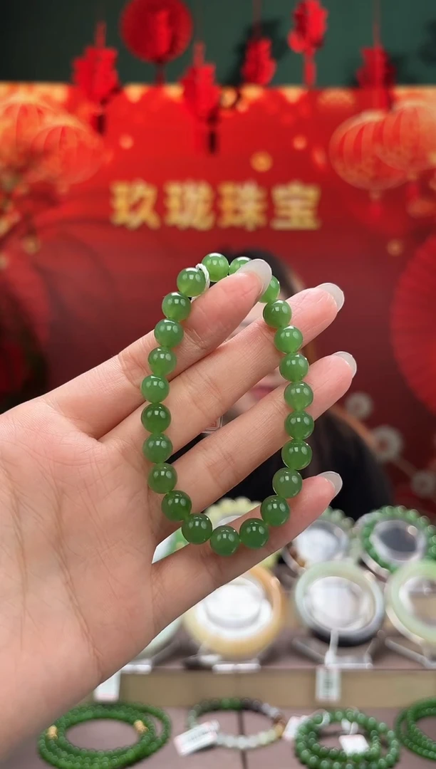 【闪购商品】和田玉手串未镶嵌卡8碧玉手串