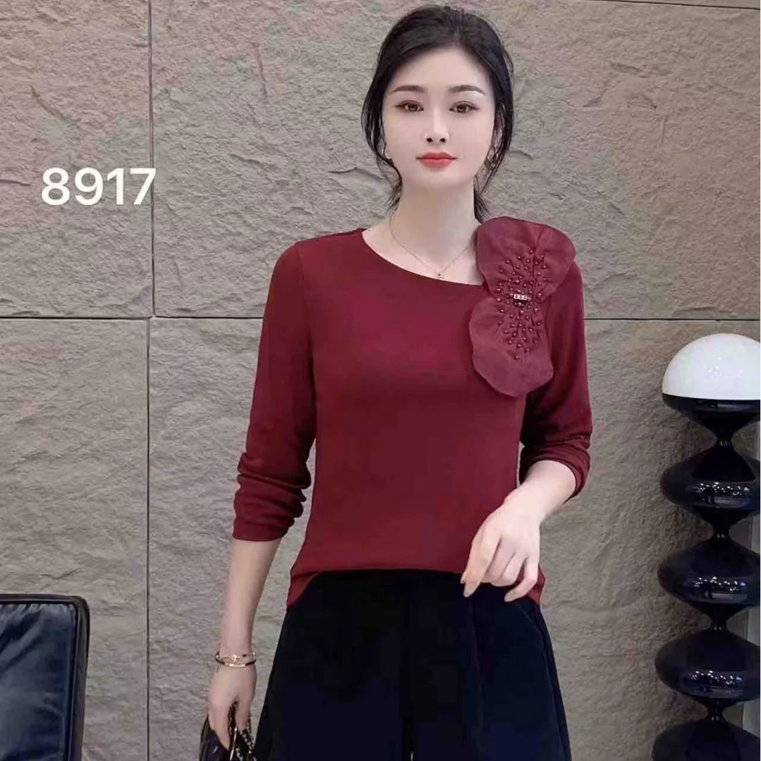 小鑫肝@现货浮力重工斜领大花朵装饰缝钻气质版长袖T恤 8917
