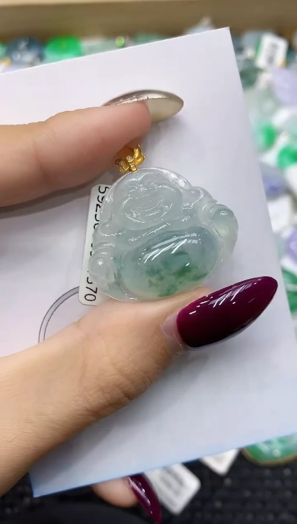 翡翠18K金镶嵌颈饰111111111111