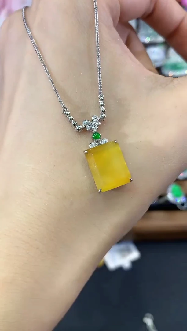 吊坠(不含链)18K金镶嵌翡翠C55