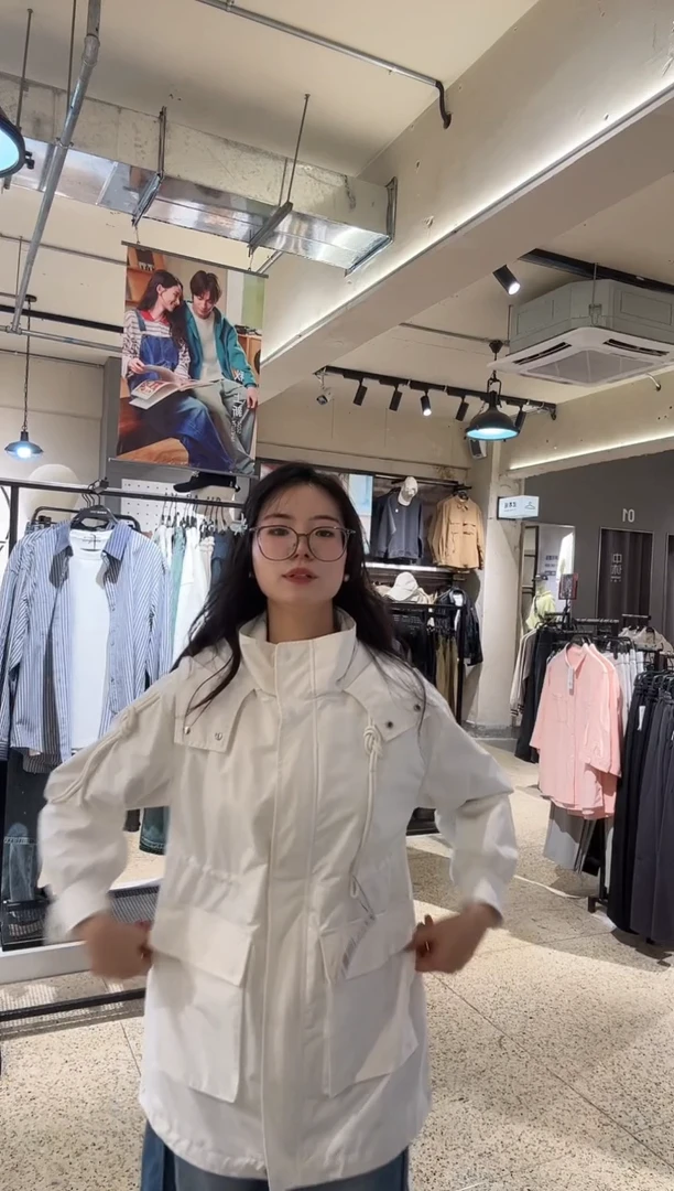 三醋酯纤维中和休闲女款冲锋衣白色M码
