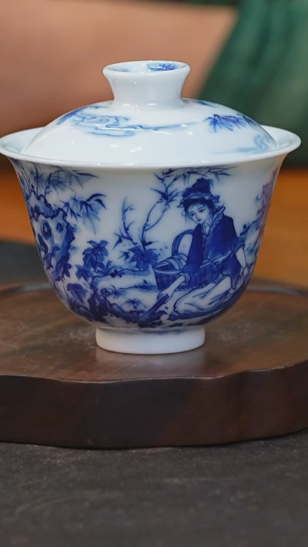 铭墨朗古青花人盖碗——西施浣纱