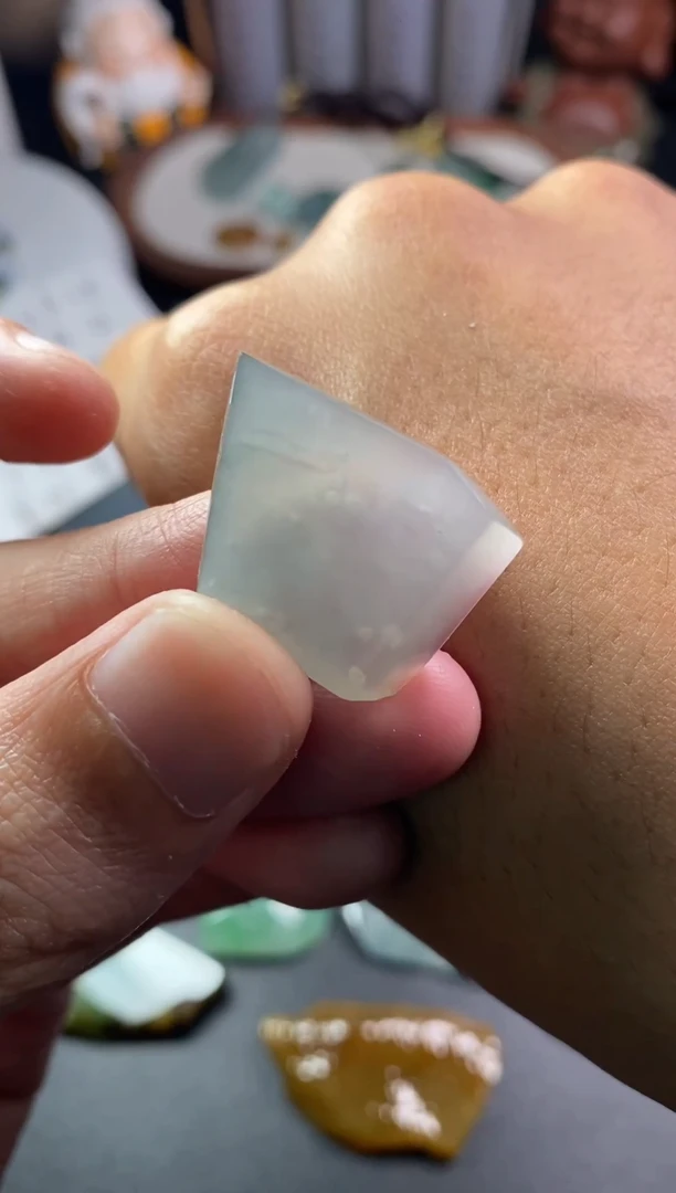 未镶嵌定制翡翠翡翠片料定制工费11.12-21如意锁