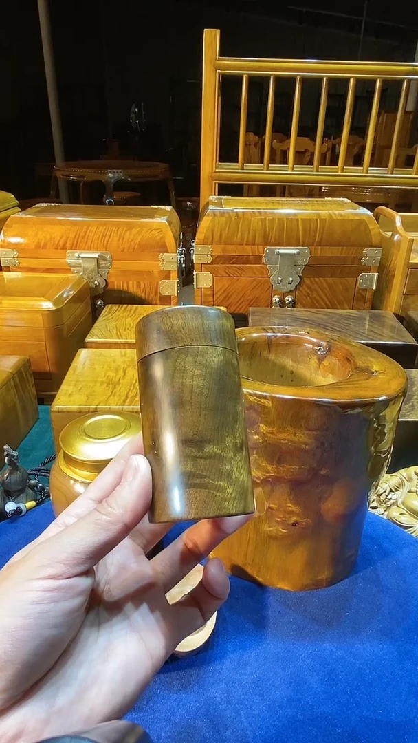 【闪购商品】金丝楠木艺阴沉木 牙签罐