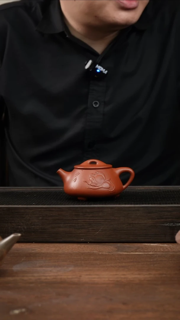 茶杯紫砂不***?全手朱泥满瓢     泥绘    130CC