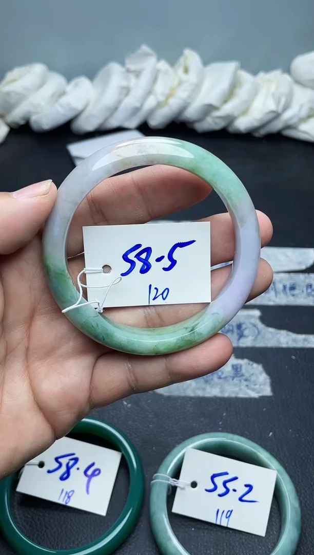 未镶嵌手镯翡翠120