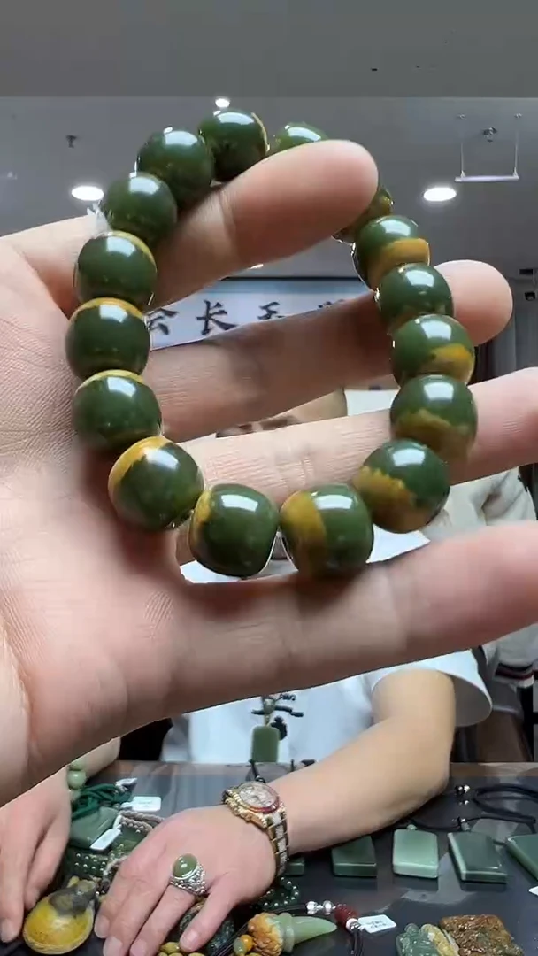 未镶嵌手链透闪石质玉多样性发货其中发一