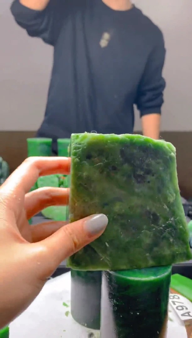 未镶嵌和田玉珠宝半成品1