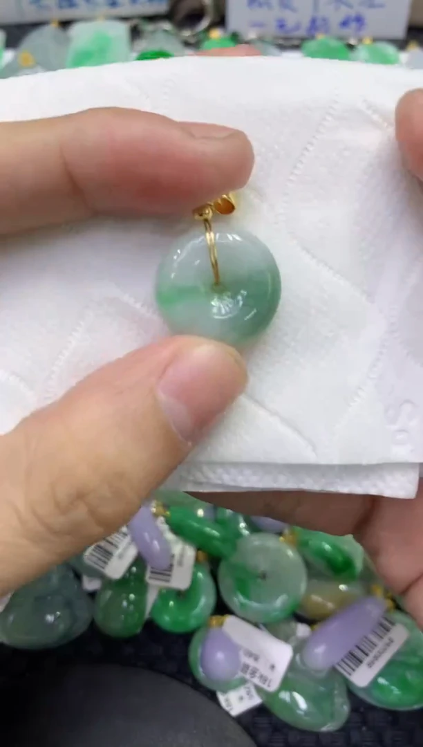 颈饰未镶嵌翡翠天然缅甸A货翡翠