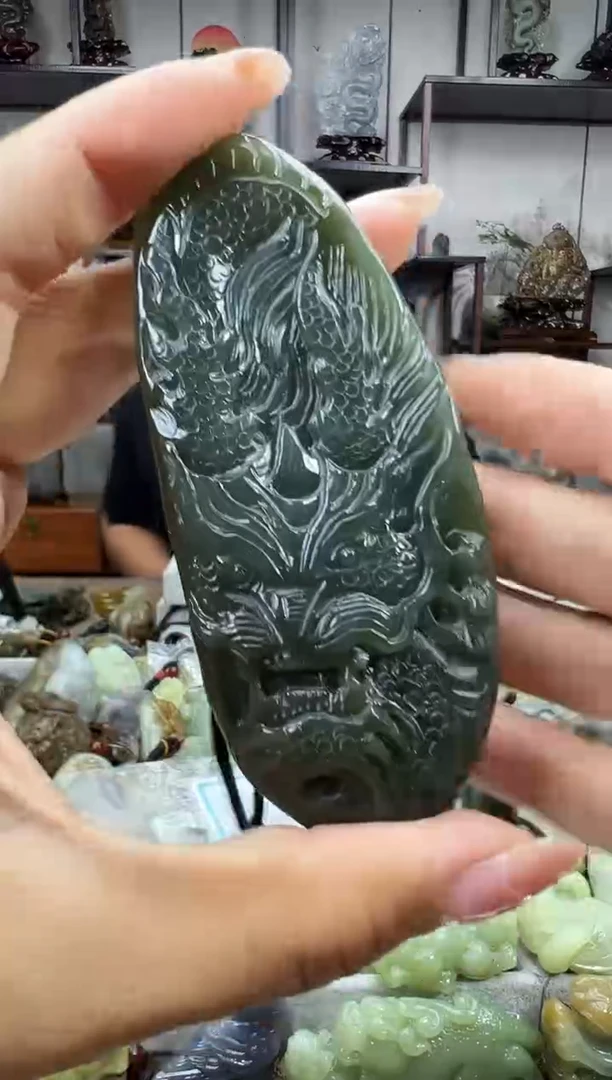 和田玉未镶嵌把件1