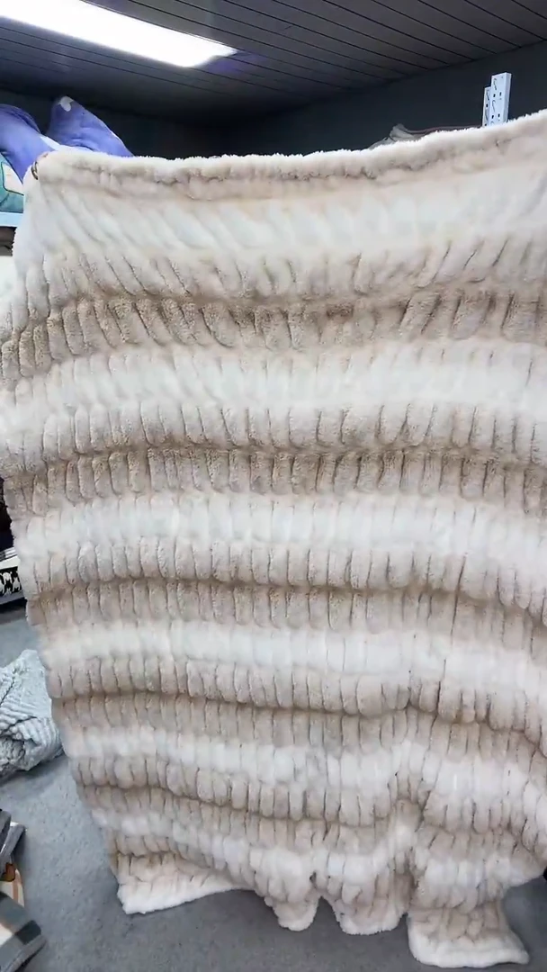 仿兔毛绒120+150双层毯子