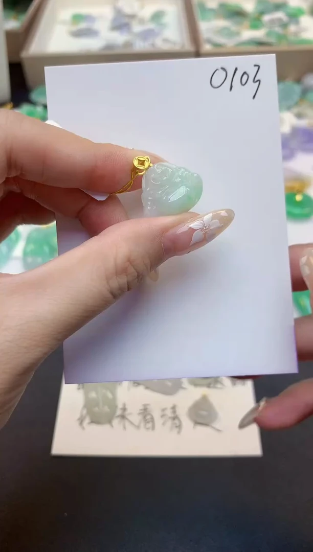 颈饰未镶嵌翡翠天然缅甸a货翡翠