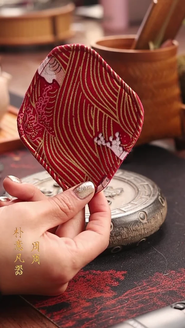 【闪购商品】垫布艺红色海水纹菱形杯垫一个