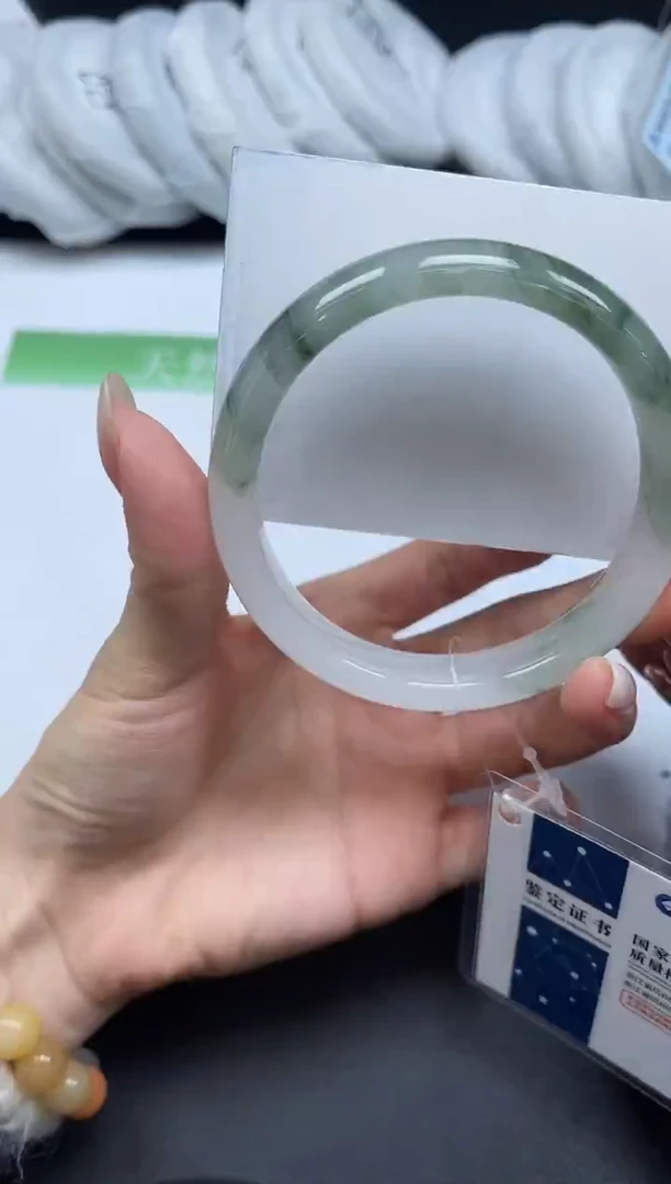 未镶嵌手镯石英质玉041-62