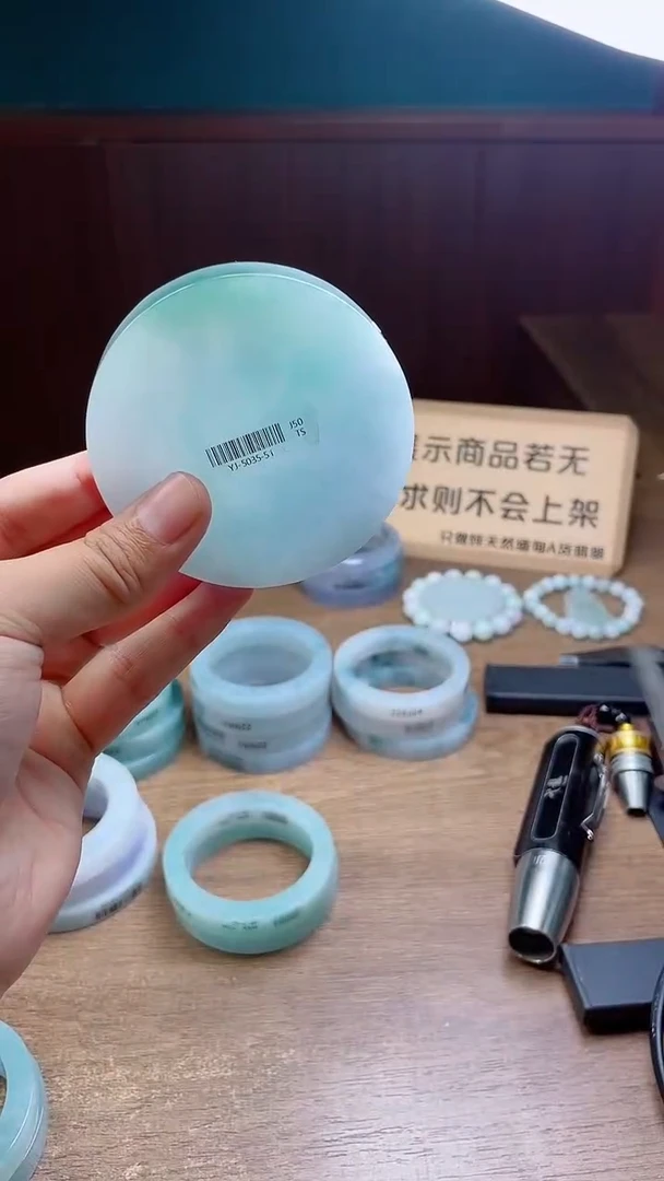 定制翡翠手镯未镶嵌定制