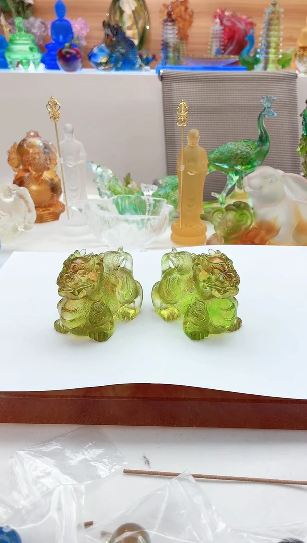 手工艺品琉璃绿色貔貅摆件一对