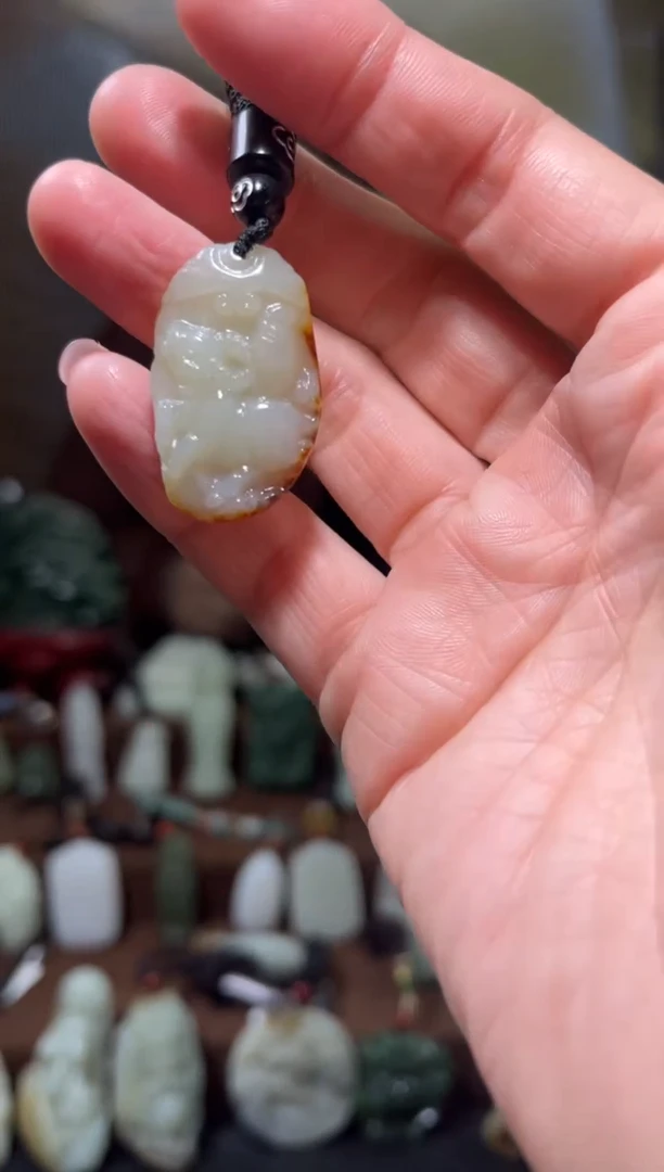 颈饰未镶嵌和田玉·