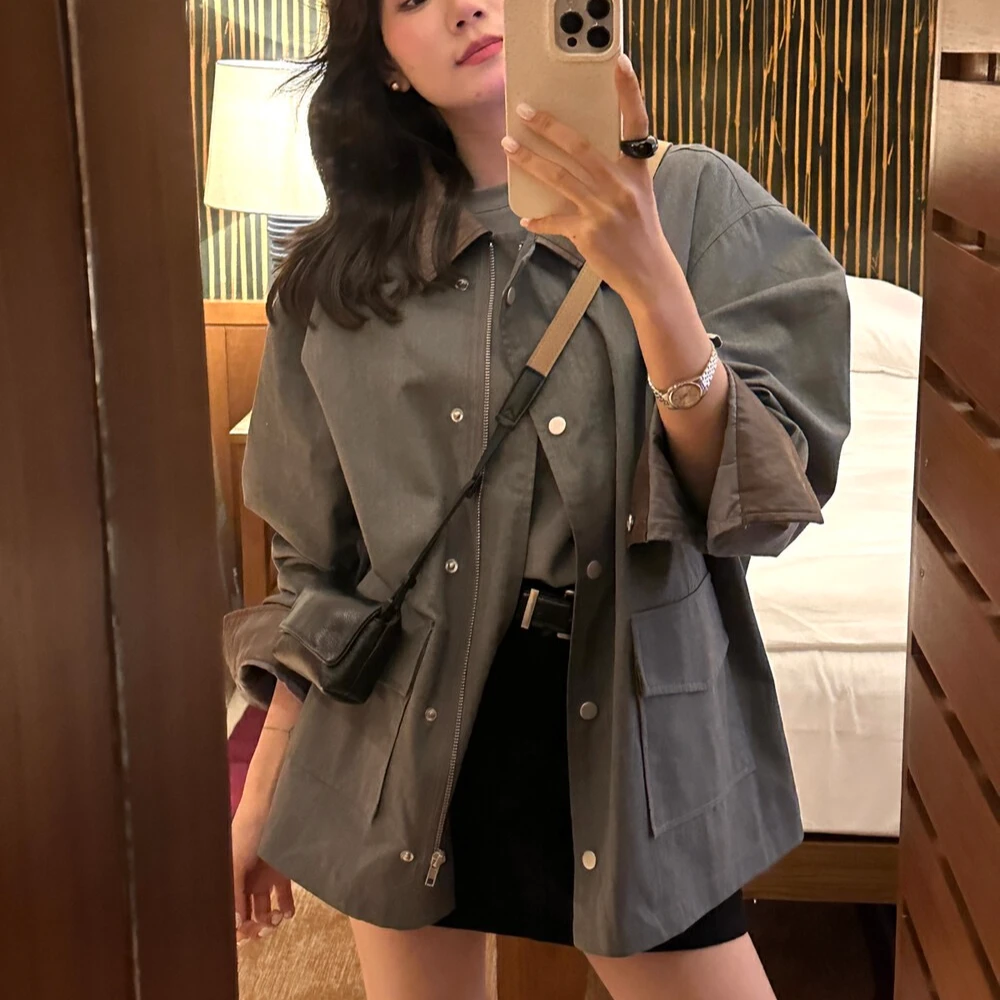 设计感撞色拼接宽松复古短外套