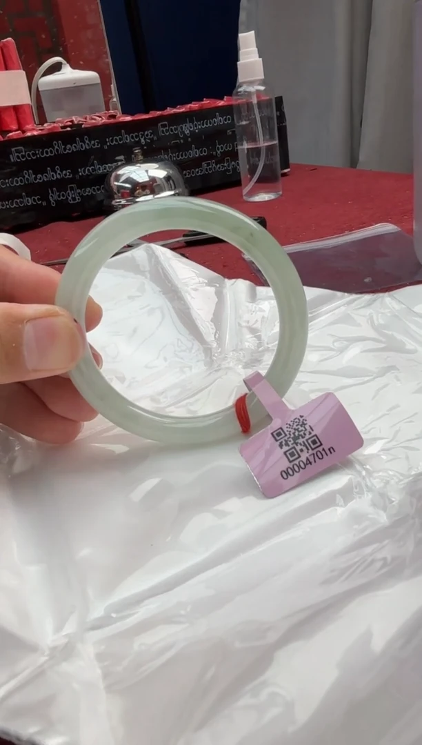 未镶嵌手镯（圆镯）翡翠翡翠手镯2