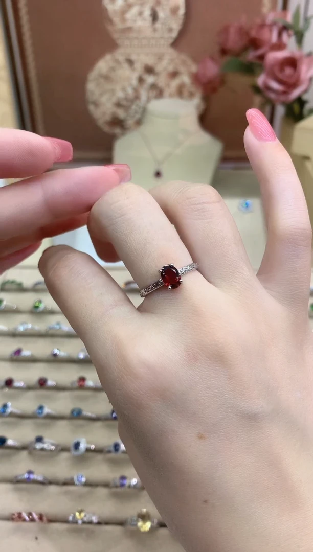 银S925镶嵌戒指石榴石梳云石榴石戒指
