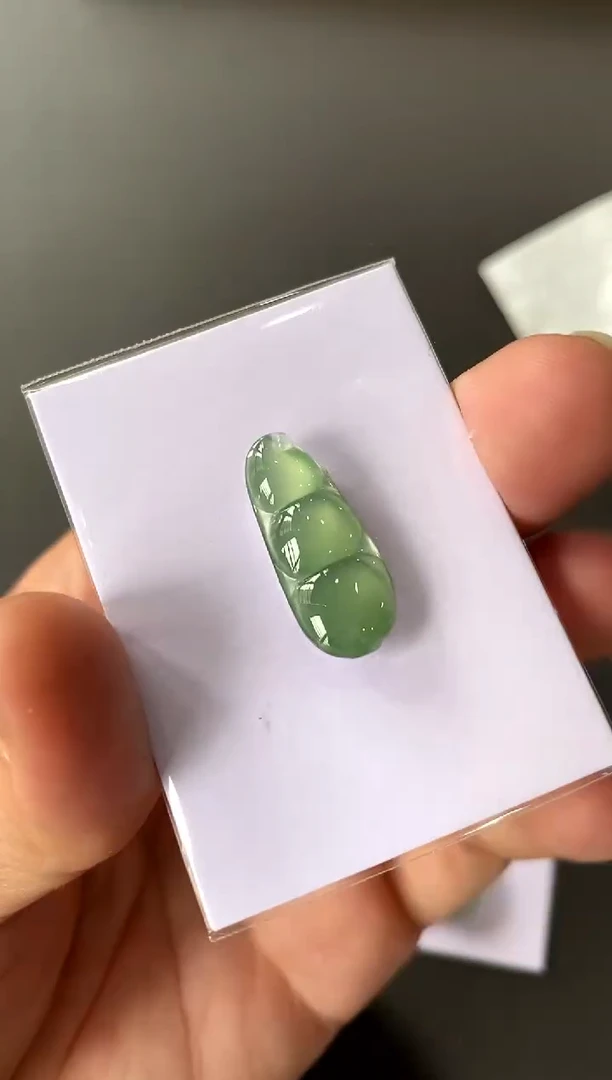 【闪购商品】定制翡翠未镶嵌豆子