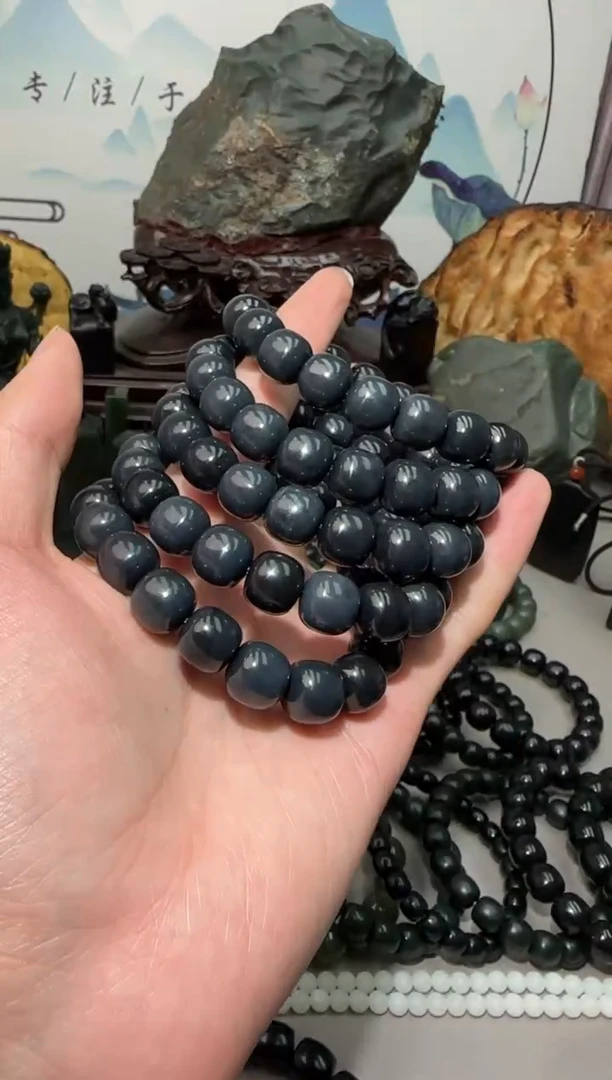 未镶嵌手串和田玉新疆墨玉11*12老型手串