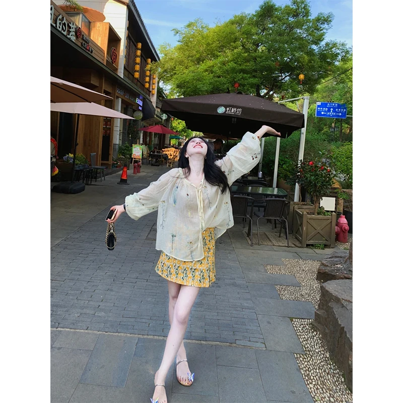 夏季套装五一旅游宽松衣服防晒短款衬衫上衣气质显瘦碎花半身裙