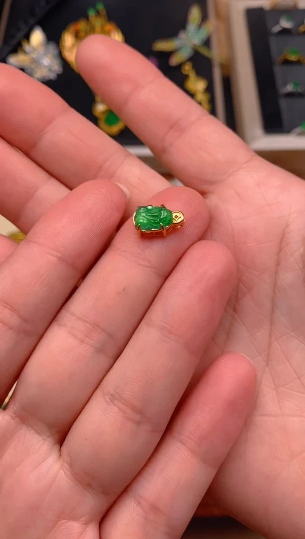 【闪购商品】翡翠吊坠(不含链)银S925镶嵌貔貅