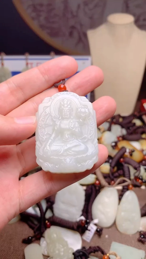 和田玉未镶嵌颈饰1