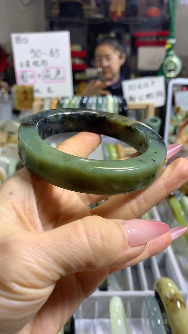 未镶嵌岫玉手镯31 59+ 包容