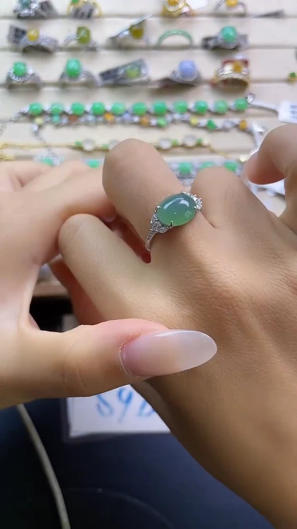 银S925镶嵌戒指翡翠翡翠 蛋面 银S925镶嵌