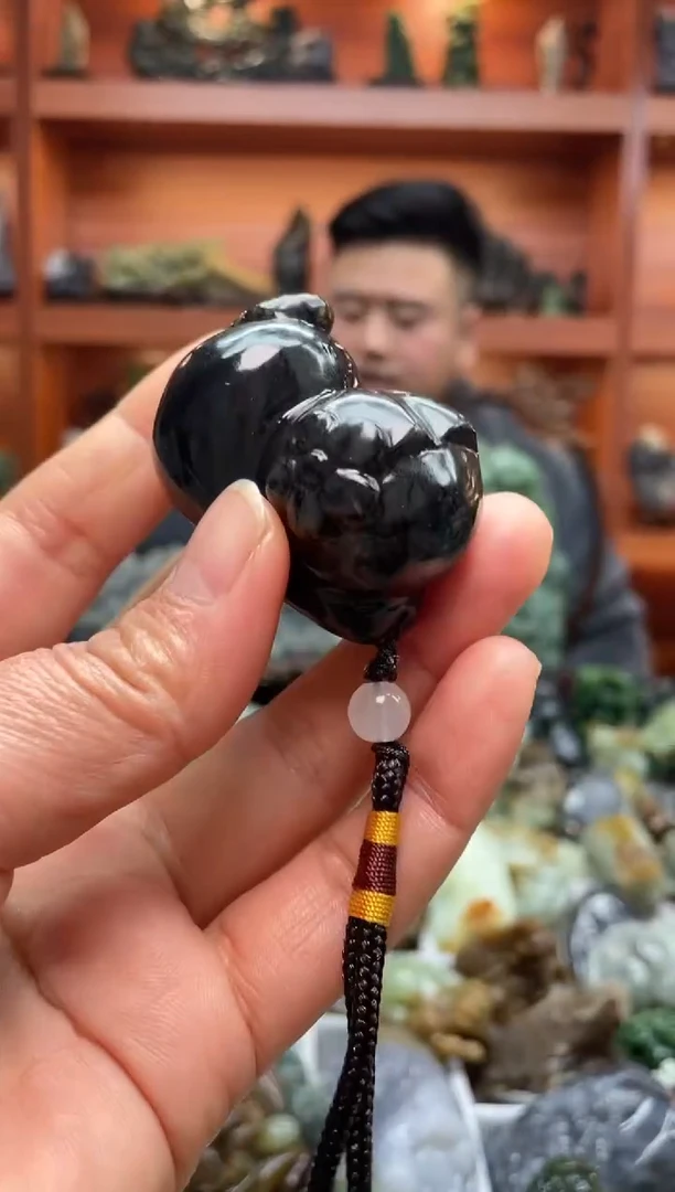 未镶嵌和田玉把件1