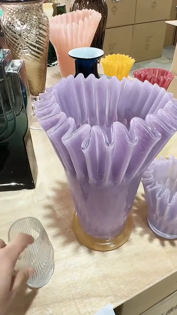 【闪购商品】玻璃紫色折纸花瓶