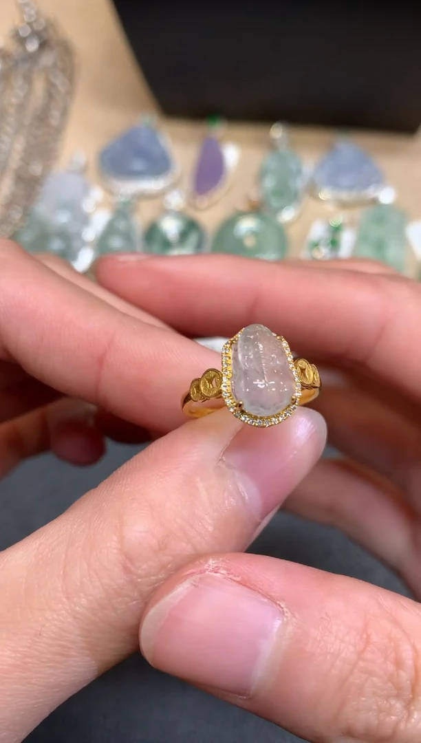 【闪购商品】翡翠戒指18K金镶嵌貔貅【无服务费】