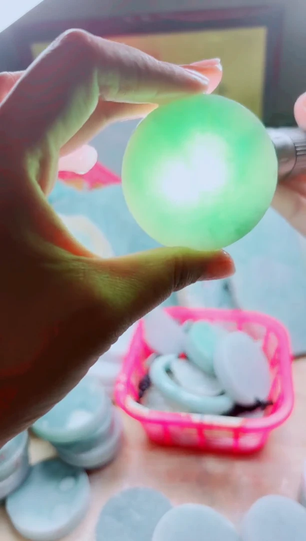 翡翠未镶嵌颈饰A货曹星604