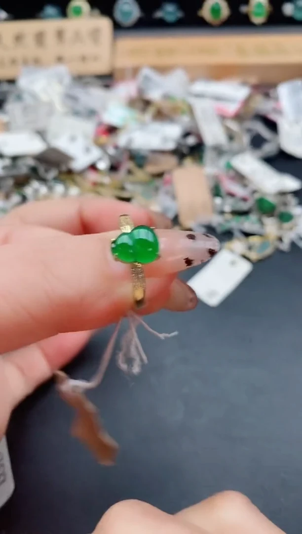 银S925镶嵌戒指翡翠1