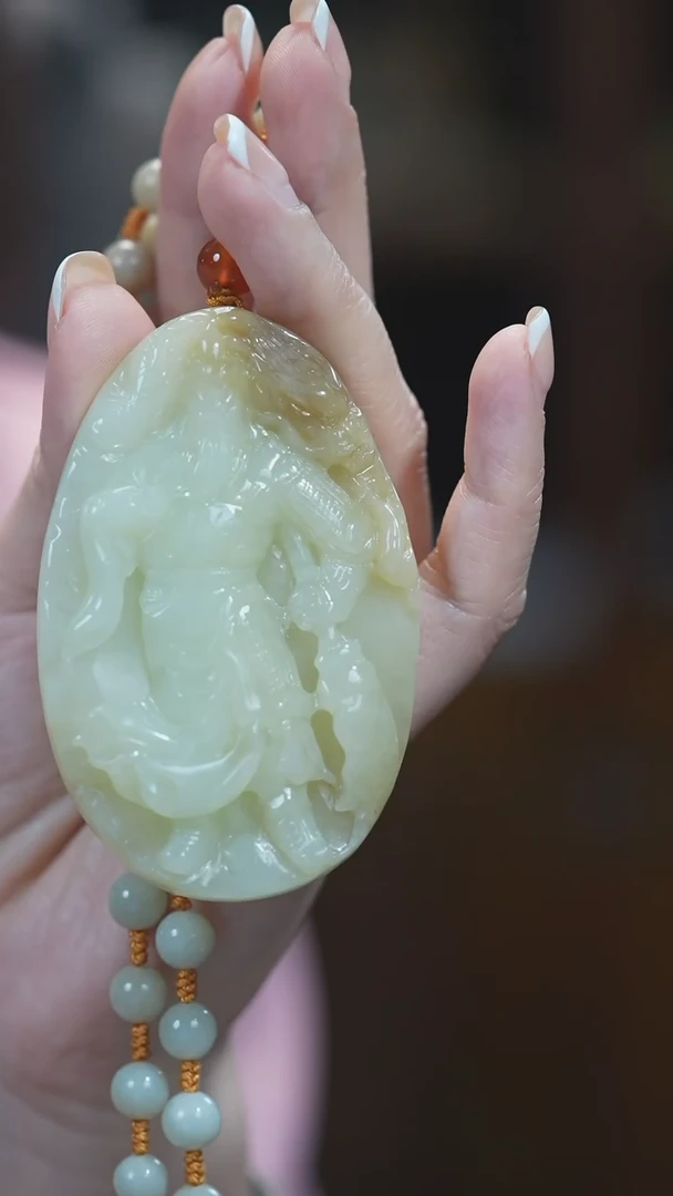 颈饰未镶嵌和田玉关公