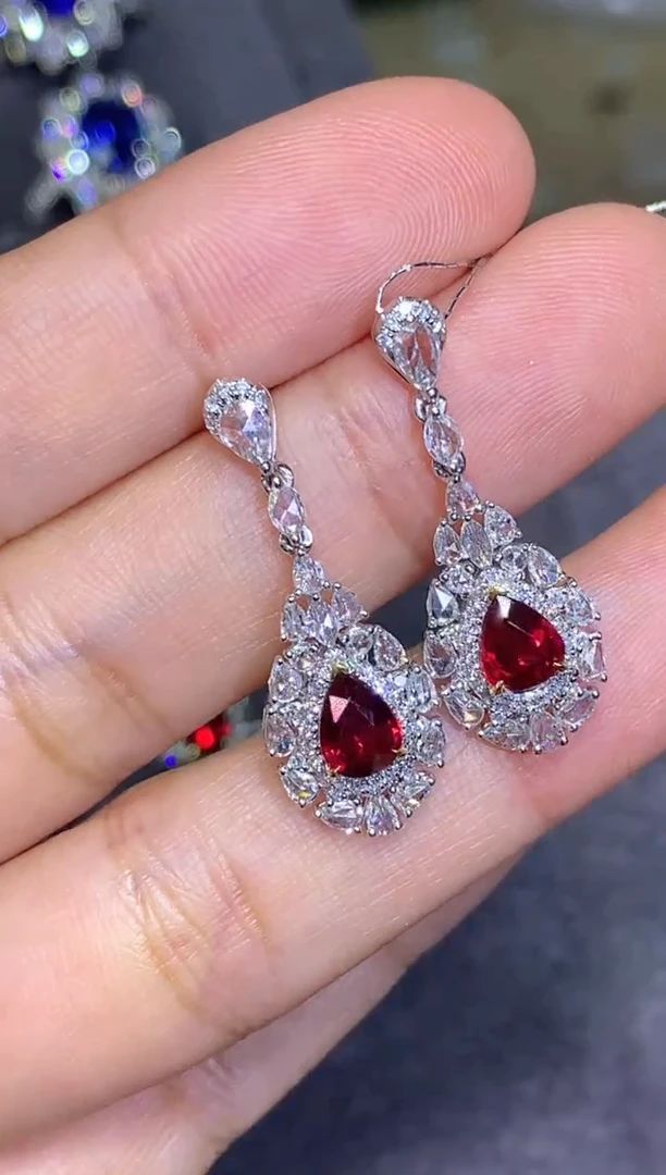18K金镶嵌耳坠红宝石1.21CT