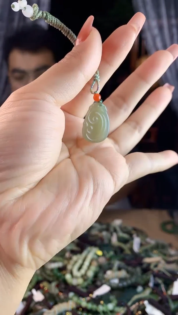 【闪购商品】和田玉挂件未镶嵌多样性发货拍一发一