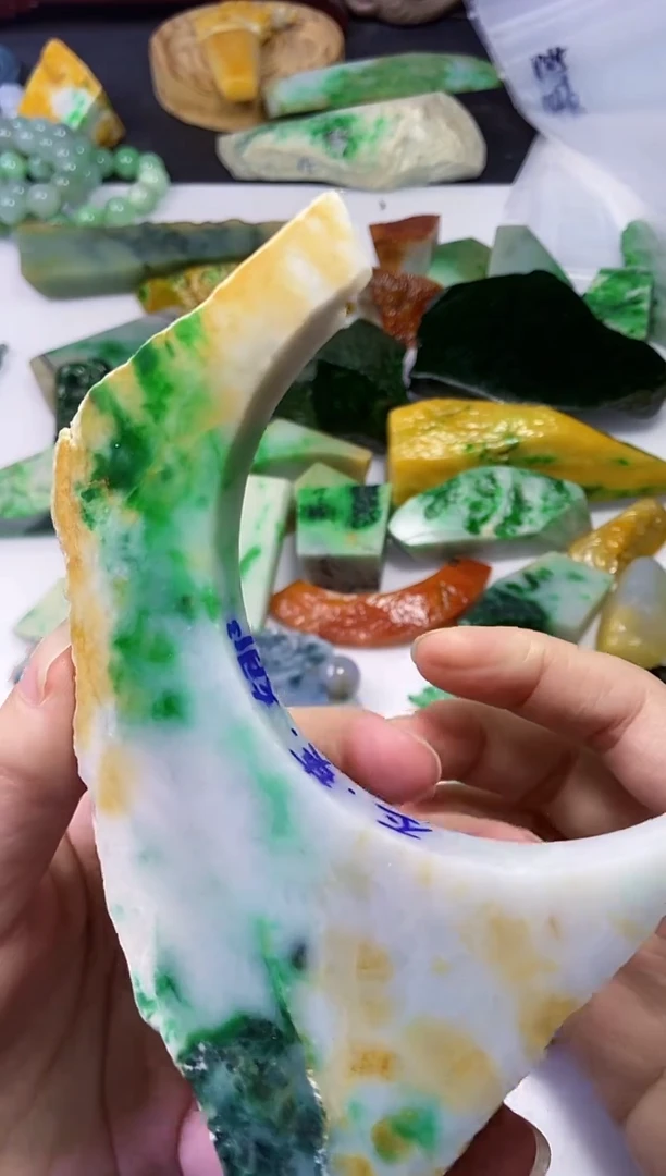 颈饰未镶嵌翡翠用****子124天然翡翠