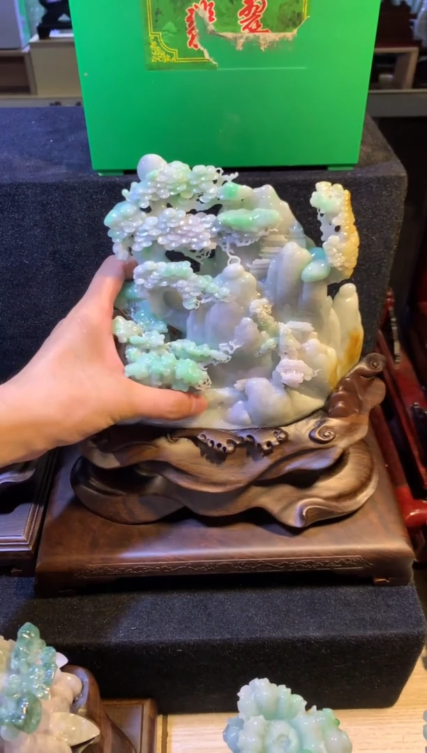翡翠挂件未镶嵌翡翠摆件