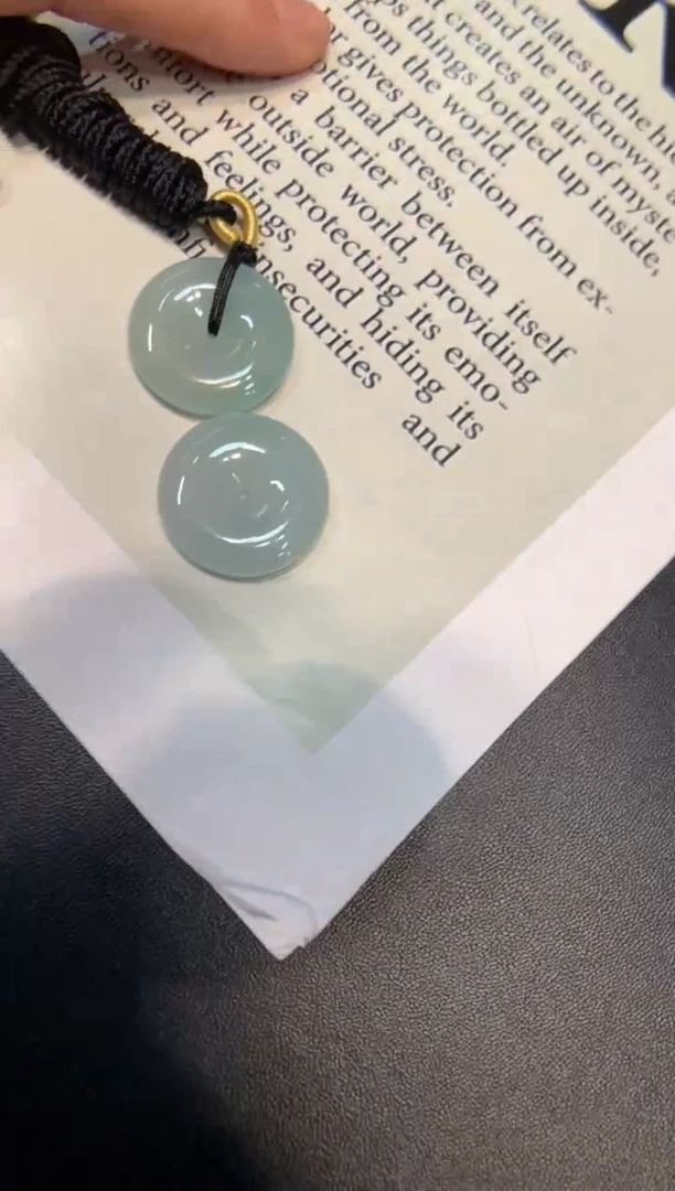 颈饰未镶嵌翡翠平安扣 多样性发一件