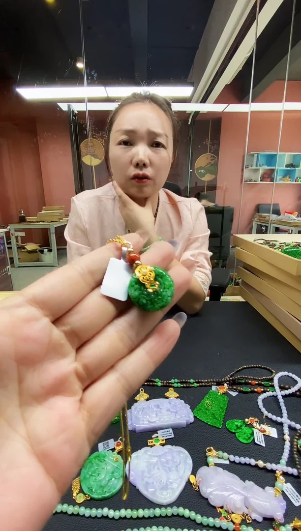 颈饰未镶嵌翡翠翡翠吊坠