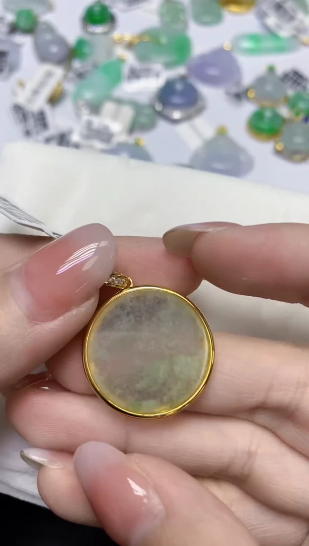 颈饰未镶嵌翡翠天然缅甸翡翠A货百元以上9元证书费自理