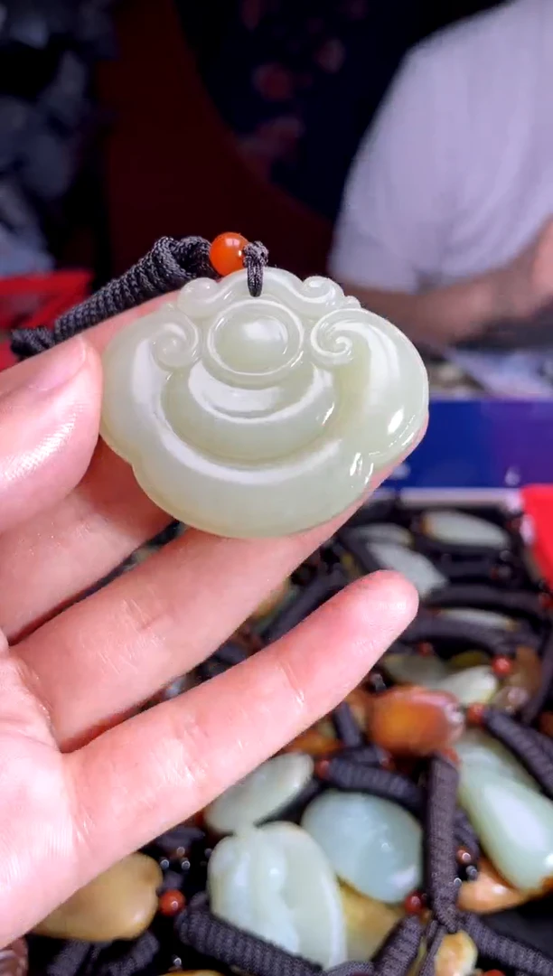 和田玉未镶嵌挂件1