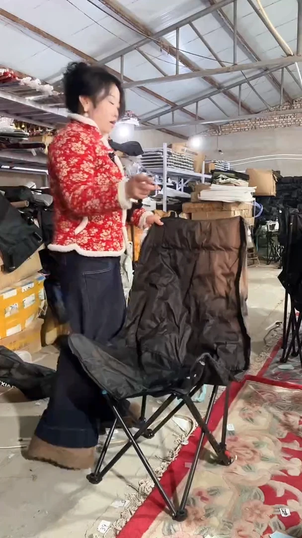 铁瑕疵不售后椅子      13  洞