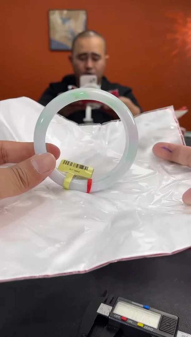 未镶嵌手镯翡翠7    64